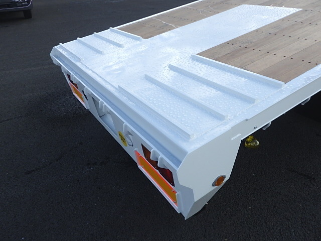 いすゞフォワードセルフクレーン3段増トン（6t・8t）[写真12]