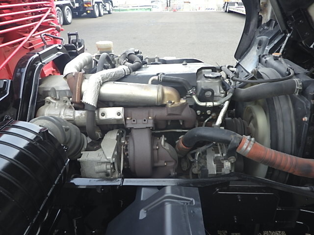 いすゞフォワードセルフクレーン3段増トン（6t・8t）[写真13]