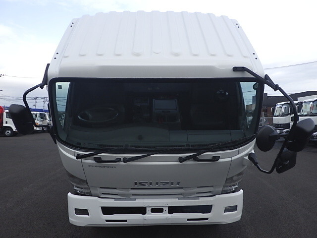 いすゞフォワードセルフクレーン3段増トン（6t・8t）[写真16]