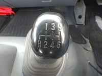 いすゞフォワードセルフクレーン3段増トン（6t・8t）[写真24]