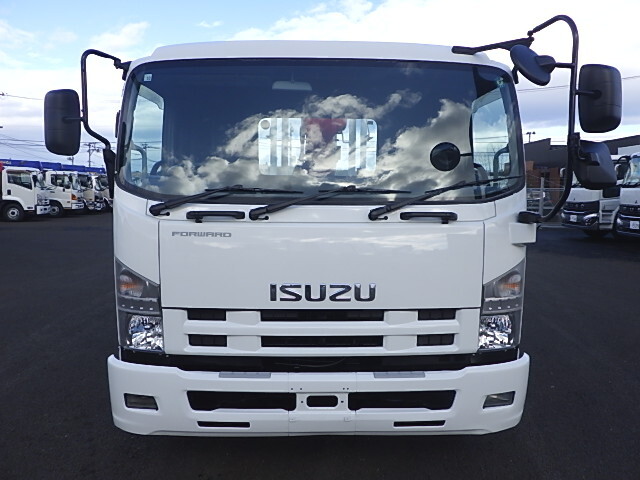 いすゞフォワードセルフクレーン3段増トン（6t・8t）[写真05]