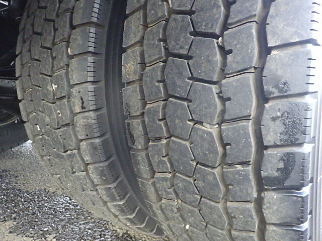 いすゞフォワードセルフクレーン3段増トン（6t・8t）[写真07]