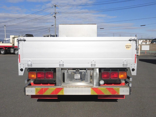 三菱ふそうファイターアルミブロック増トン（6t・8t）[写真07]