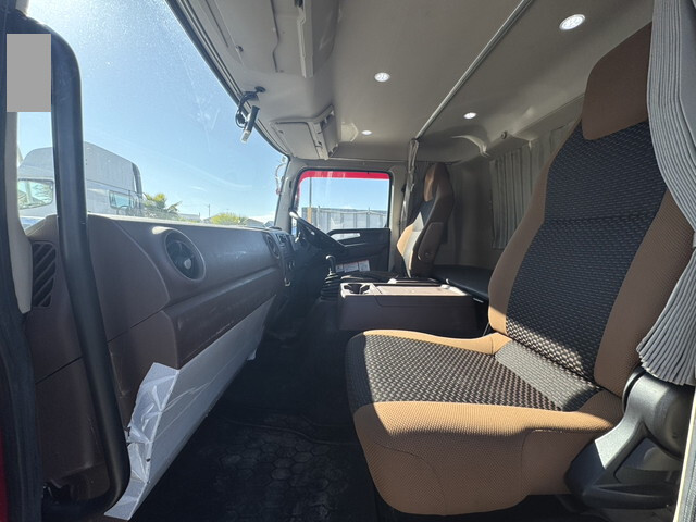 日野レンジャー冷凍車（冷蔵車）中型（4t）[写真10]