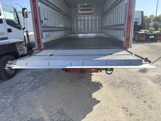 日野レンジャー冷凍車（冷蔵車）中型（4t）[写真26]