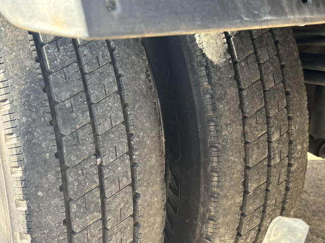 トヨタトヨエース平ボディ小型（2t・3t）[写真12]