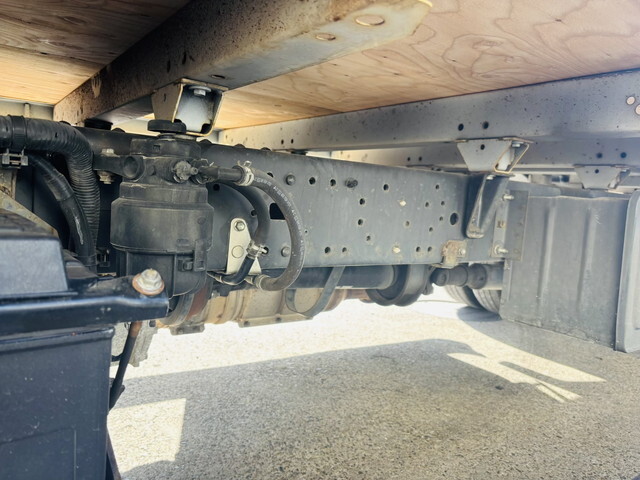 トヨタトヨエース平ボディ小型（2t・3t）[写真20]