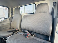 トヨタトヨエース平ボディ小型（2t・3t）[写真31]