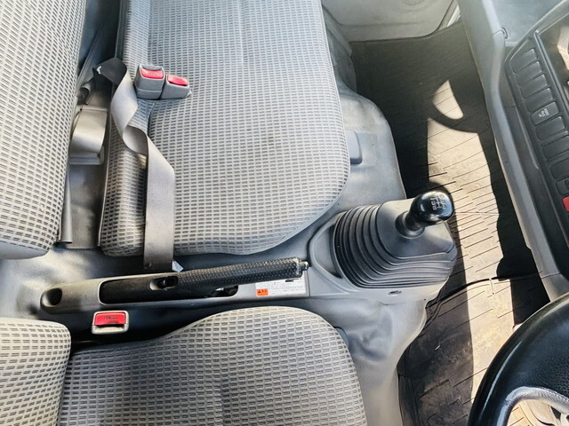 トヨタトヨエース平ボディ小型（2t・3t）[写真40]