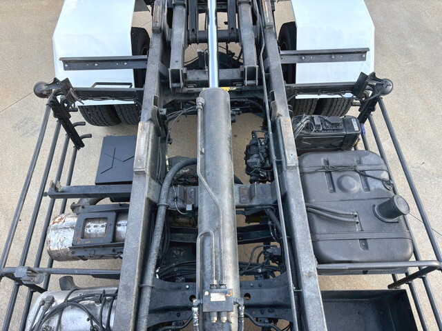 三菱ふそうファイターコンテナ専用車増トン（6t・8t）[写真11]