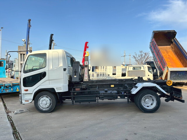 三菱ふそうファイターコンテナ専用車増トン（6t・8t）[写真15]