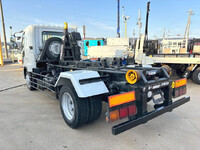 三菱ふそうファイターコンテナ専用車増トン（6t・8t）[写真18]