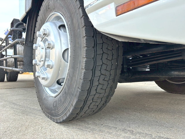 三菱ふそうファイターコンテナ専用車増トン（6t・8t）[写真20]