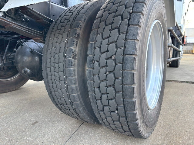 三菱ふそうファイターコンテナ専用車増トン（6t・8t）[写真22]