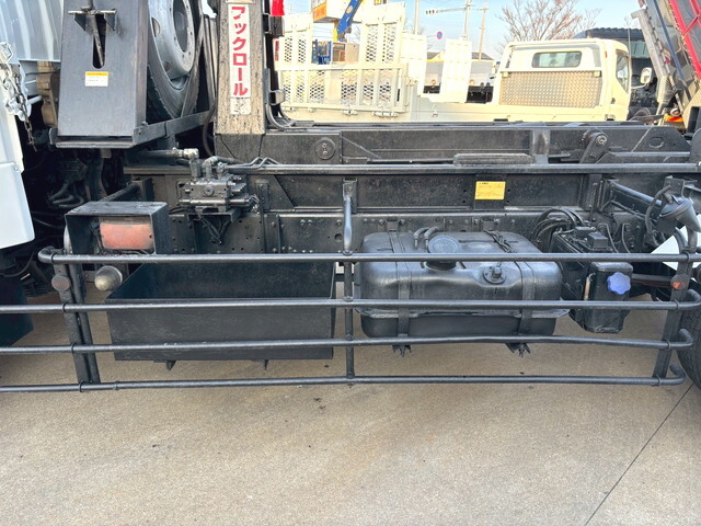 三菱ふそうファイターコンテナ専用車増トン（6t・8t）[写真27]