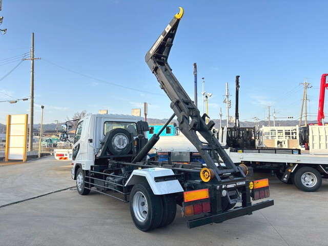 三菱ふそうファイターコンテナ専用車増トン（6t・8t）[写真04]