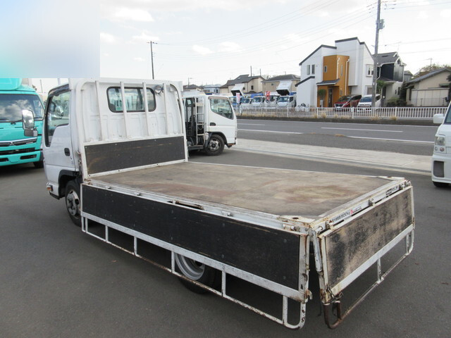 いすゞエルフ平ボディ小型（2t・3t）[写真25]