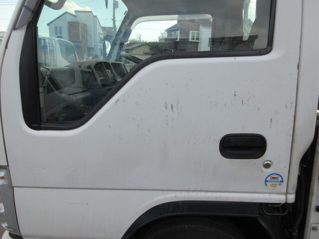 いすゞエルフ平ボディ小型（2t・3t）[写真29]