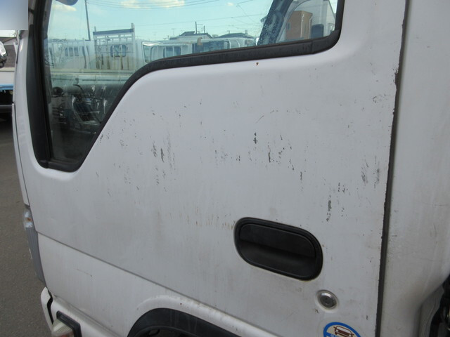 いすゞエルフ平ボディ小型（2t・3t）[写真30]