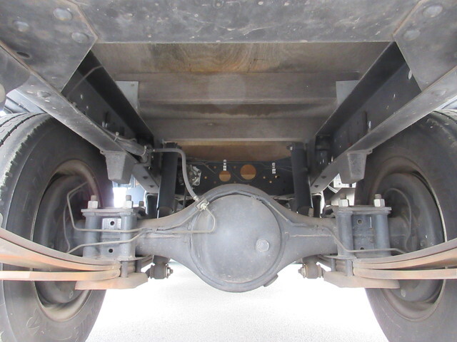 いすゞエルフ平ボディ小型（2t・3t）[写真07]