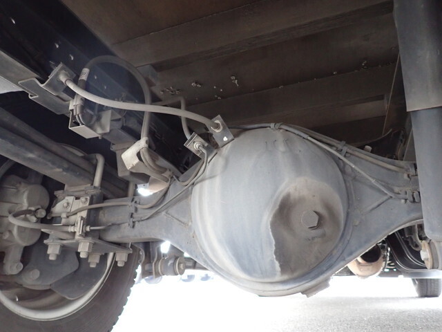 いすゞエルフアルミブロック小型（2t・3t）[写真12]