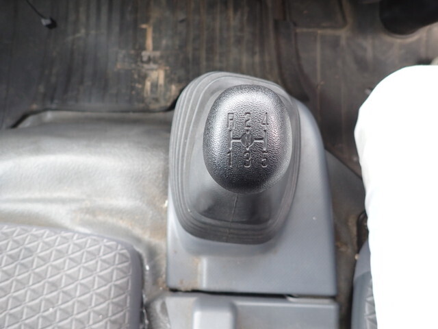 いすゞエルフアルミブロック小型（2t・3t）[写真34]