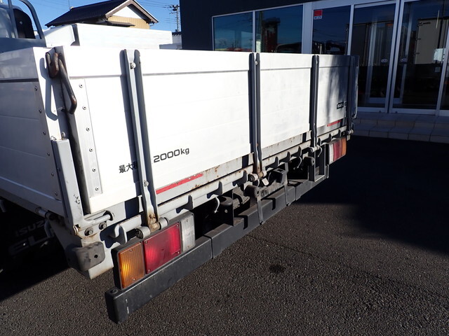 いすゞエルフアルミブロック小型（2t・3t）[写真08]