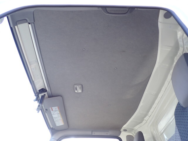 いすゞエルフ冷凍車（冷蔵車）小型（2t・3t）[写真36]