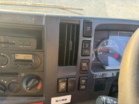 いすゞエルフアルミウイング小型（2t・3t）[写真15]