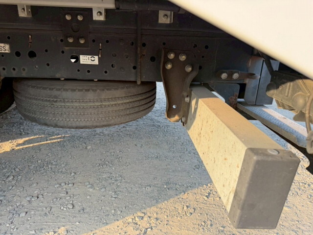 いすゞエルフアルミウイング小型（2t・3t）[写真26]