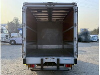 いすゞエルフアルミウイング小型（2t・3t）[写真10]