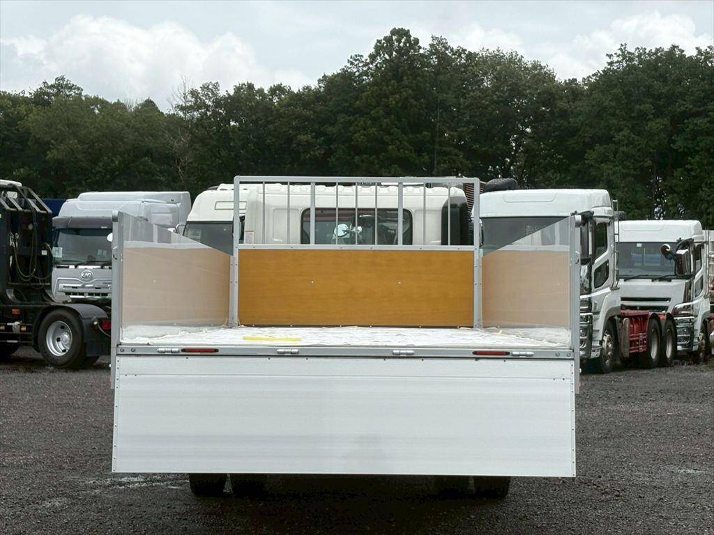 日野レンジャーアルミブロック中型（4t）[写真11]