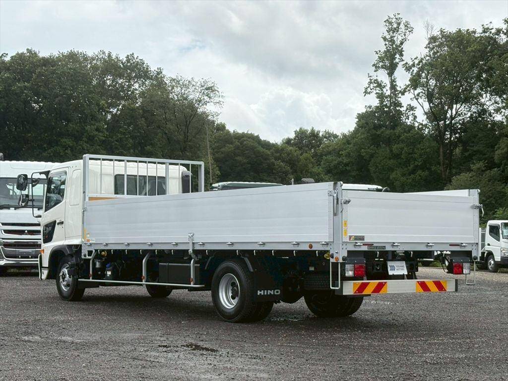 日野レンジャーアルミブロック中型（4t）[写真03]