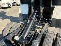 いすゞエルフダンプ小型（2t・3t）[写真16]