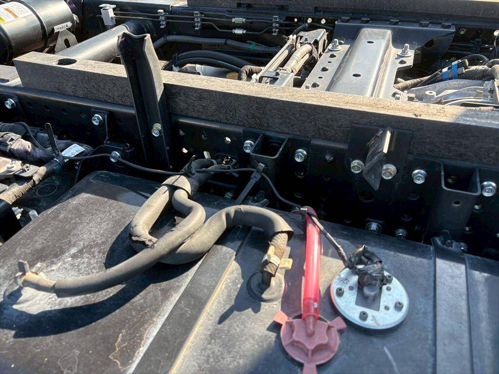 いすゞエルフダンプ小型（2t・3t）[写真18]