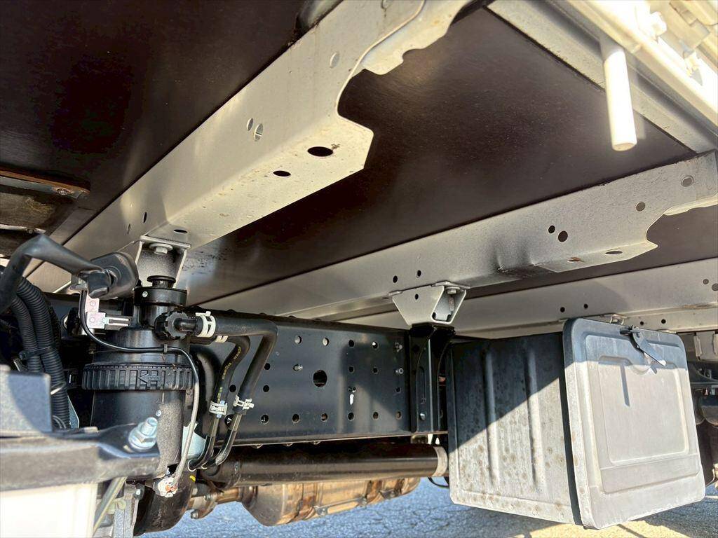 日野デュトロ平ボディ小型（2t・3t）[写真13]