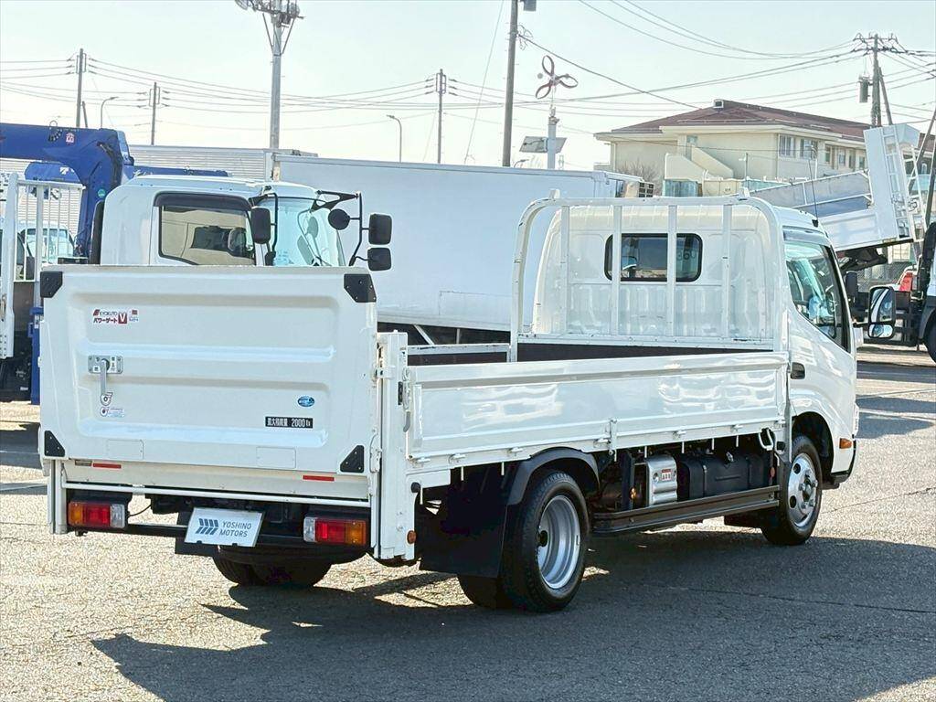日野デュトロ平ボディ小型（2t・3t）[写真04]
