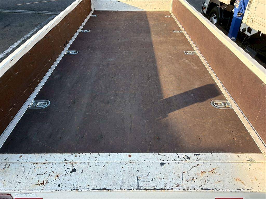 日野デュトロ平ボディ小型（2t・3t）[写真08]