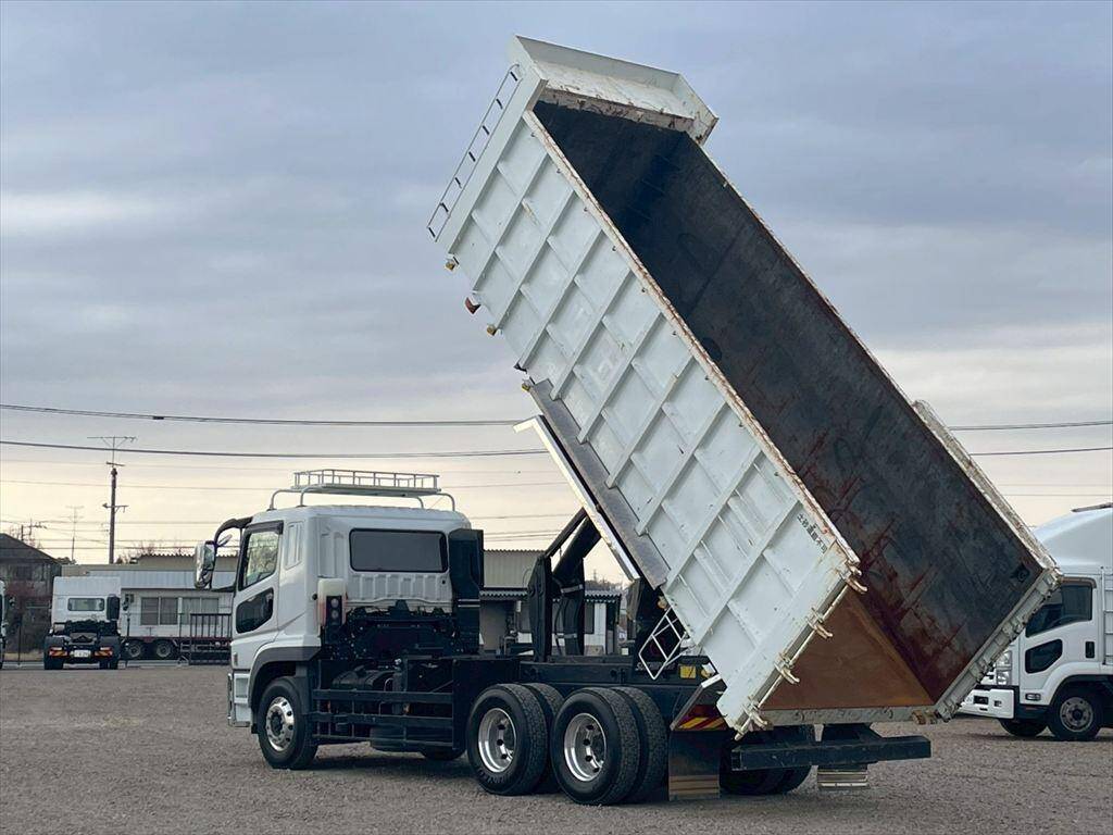 三菱ふそうスーパーグレート深ダンプ（土砂禁ダンプ）大型（10t）[写真11]