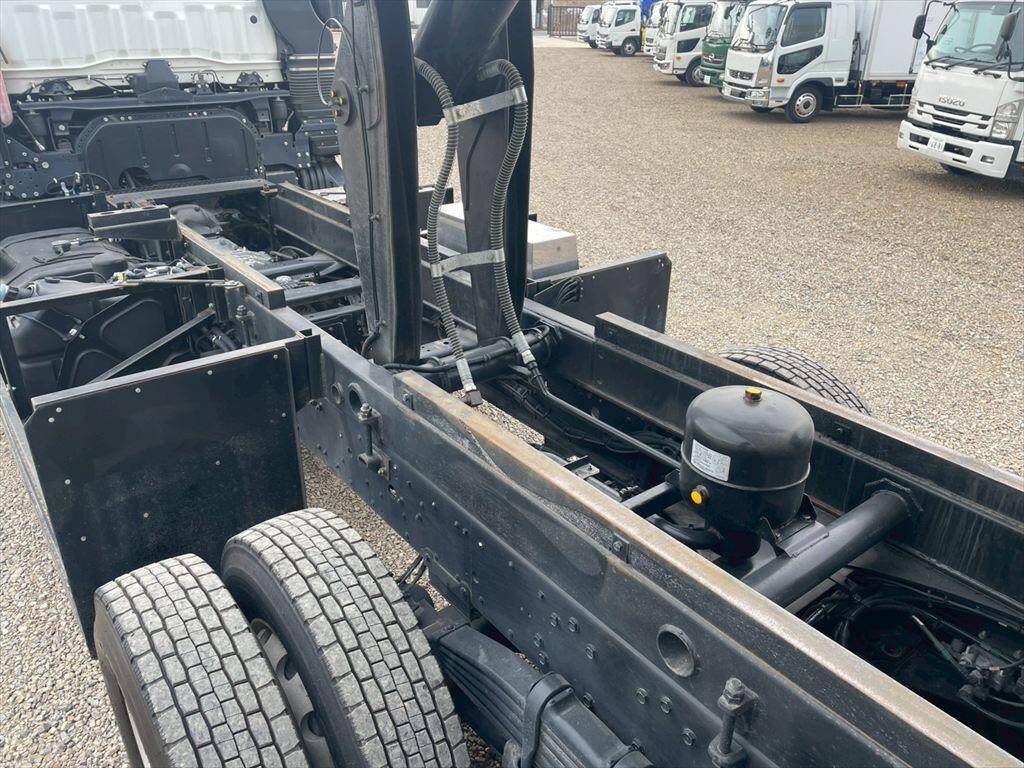 三菱ふそうスーパーグレート深ダンプ（土砂禁ダンプ）大型（10t）[写真14]