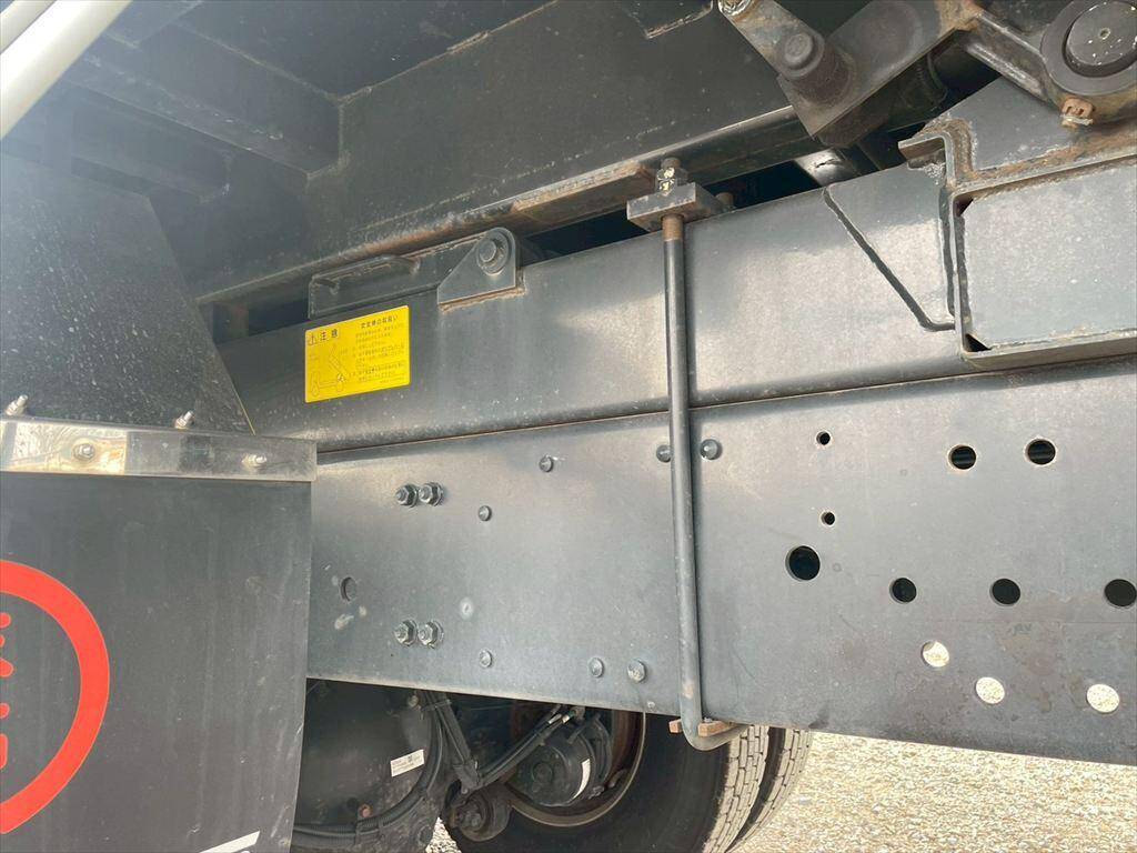 三菱ふそうスーパーグレート深ダンプ（土砂禁ダンプ）大型（10t）[写真16]