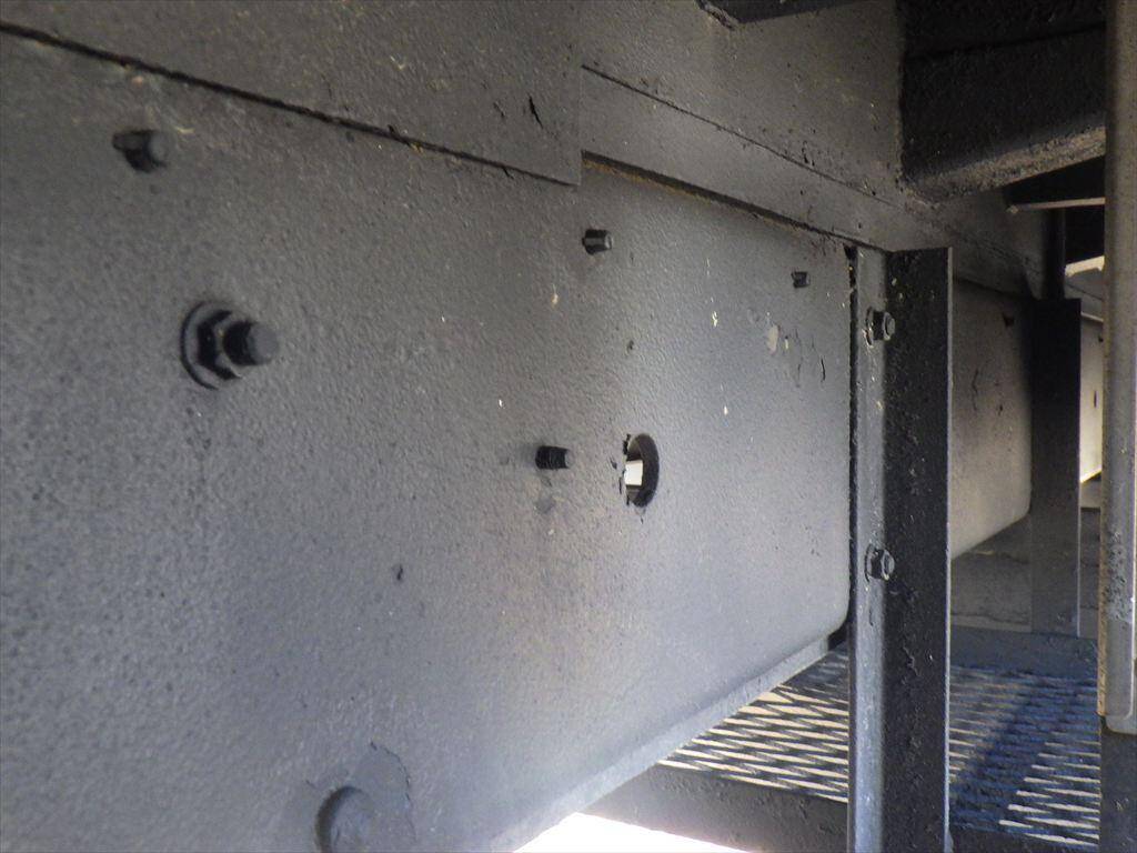 UDトラックスコンドルセルフクレーン4段増トン（6t・8t）[写真11]