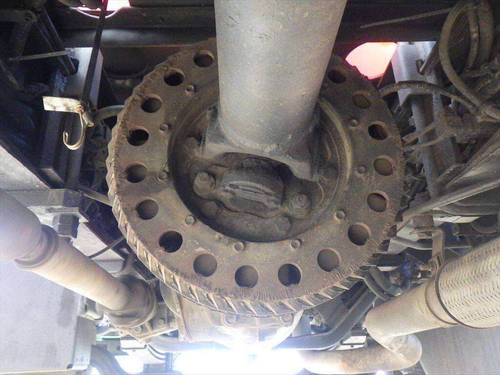 UDトラックスコンドルセルフクレーン4段増トン（6t・8t）[写真13]