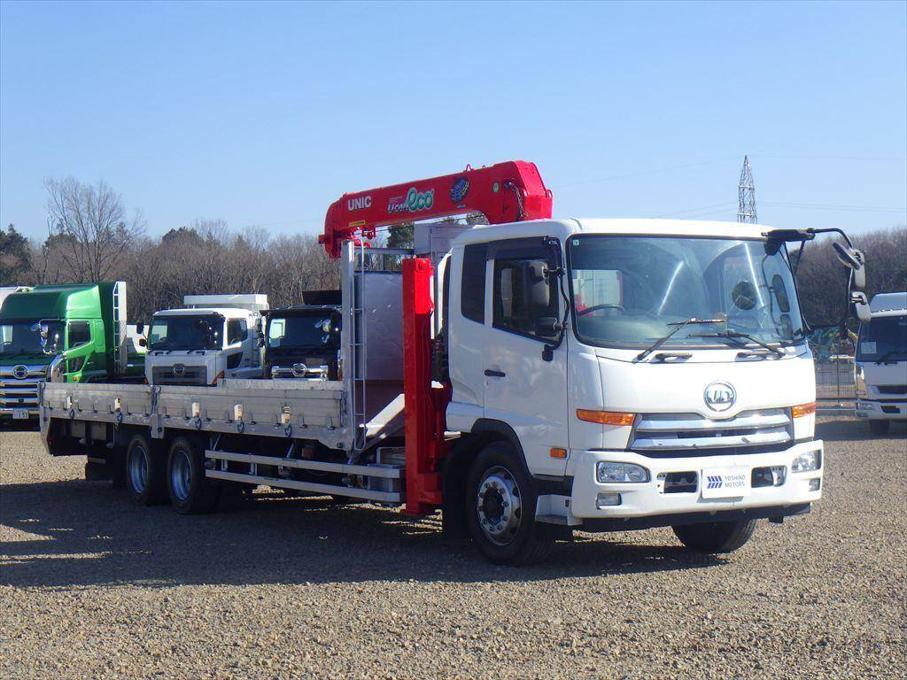 UDトラックスコンドルセルフクレーン4段増トン（6t・8t）[写真02]