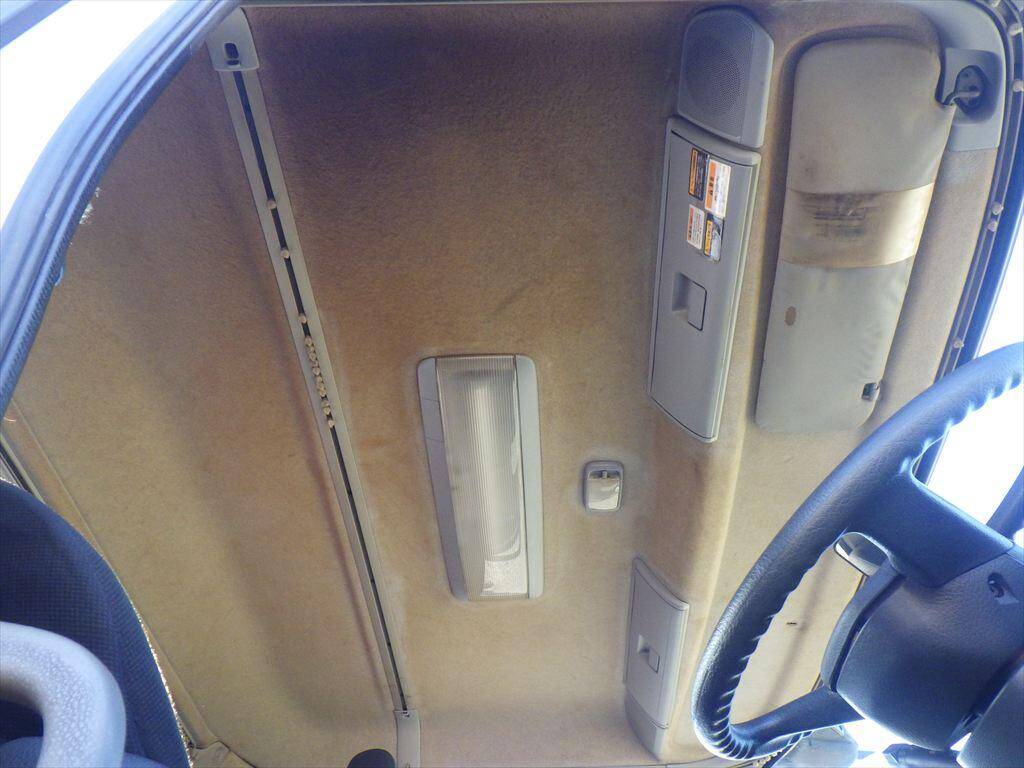 UDトラックスコンドルセルフクレーン4段増トン（6t・8t）[写真20]