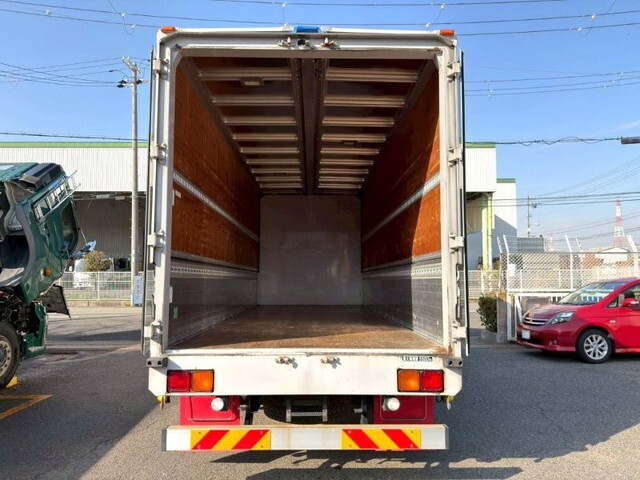 いすゞフォワードアルミウイング増トン（6t・8t）[写真05]