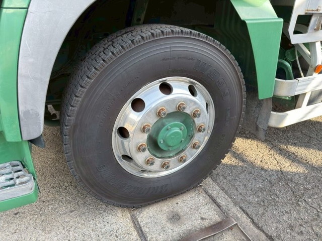 三菱ふそうスーパーグレートアルミブロック大型（10t）[写真12]