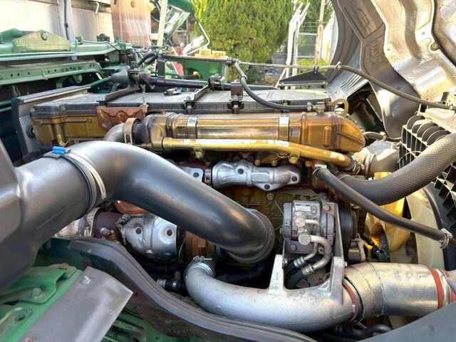 三菱ふそうスーパーグレートアルミブロック大型（10t）[写真22]