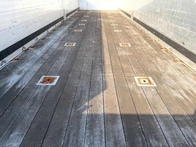 三菱ふそうスーパーグレートアルミブロック大型（10t）[写真05]