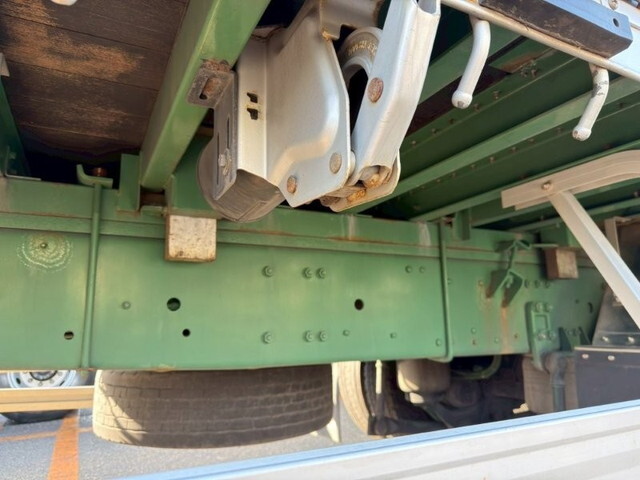 三菱ふそうスーパーグレートアルミブロック大型（10t）[写真08]